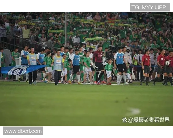 荷兰与英格兰足球对决将会如何展开精彩较量